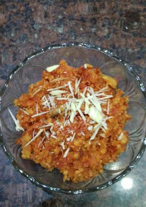 गाजर का हल्वा (Gajar ka halwa recipe in hindi) रेसिपी मुख्य फोटो