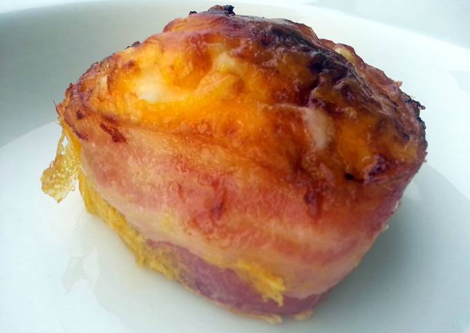 Recipe of Super Quick Homemade Bacon And Egg Muffin