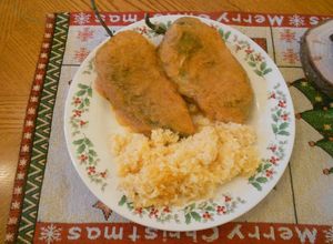 Una foto de Chiles rellenos de queso
