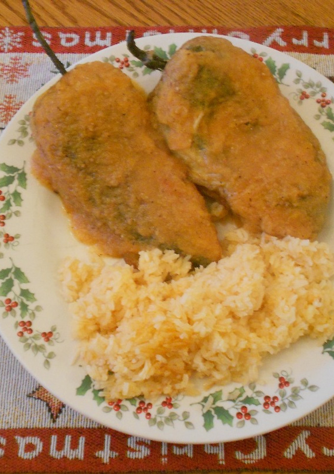 Una foto de Chiles rellenos de queso