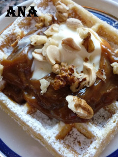 Una foto de Waffles con avena y queso crema