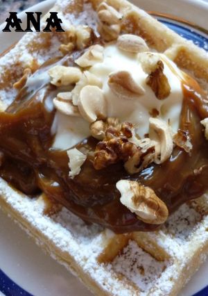 Una foto de Waffles con avena y queso crema