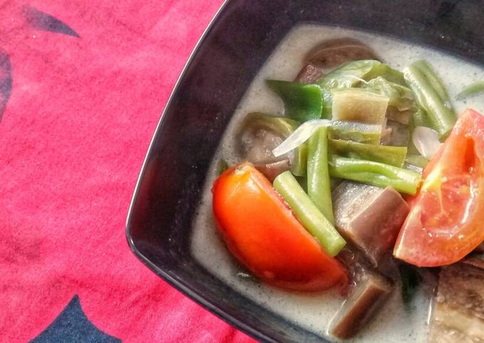 Sayur Lodeh / Vegetable in Coconut Milk Soup