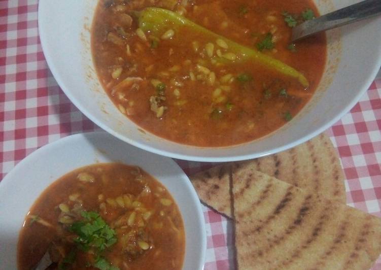 شوربة لسان العصفور