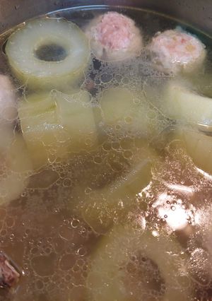 大黃瓜丸子雞湯 的食譜成品照片