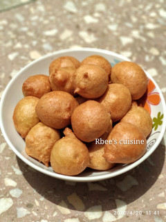 A picture of Mini fried pancakes.