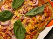 Una foto de pizza de romanescu
