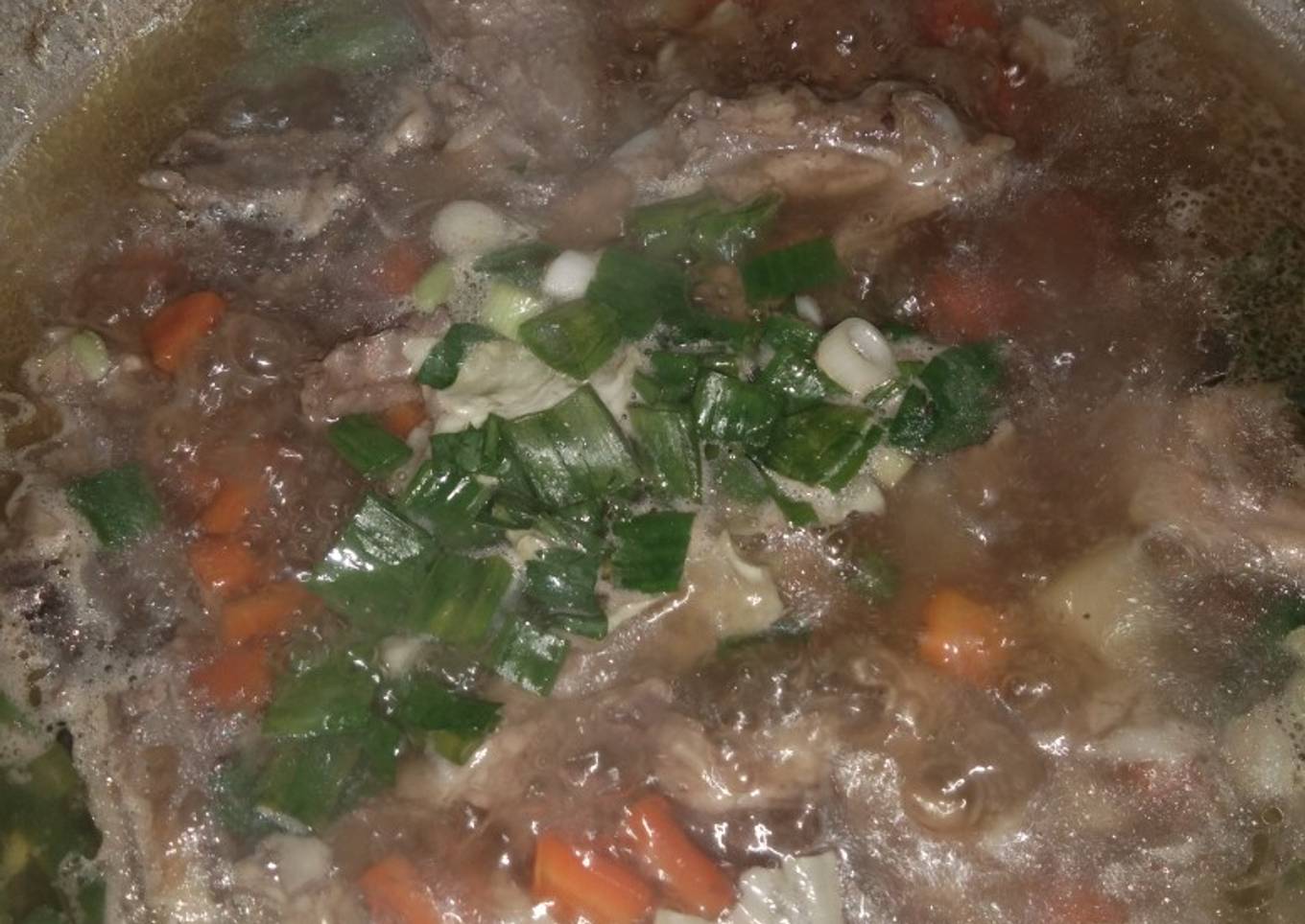 Sayur sop tulangan ayam