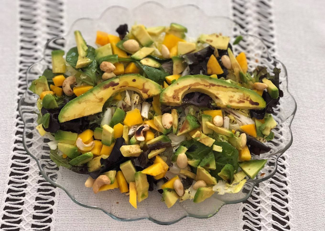 Ensalada de mango y aguacate
