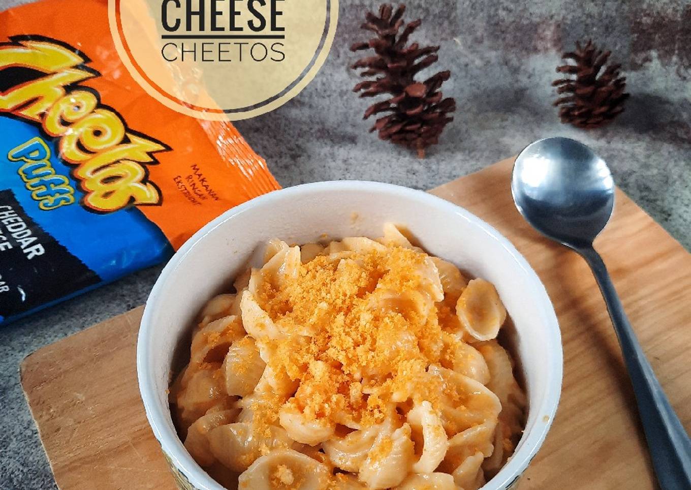 Mac n Cheese Cheetos