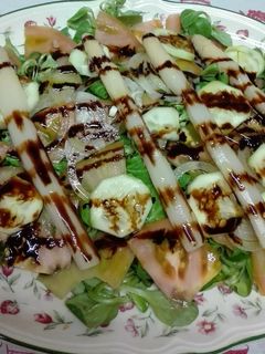 Una foto de Ensalada completa como plato único