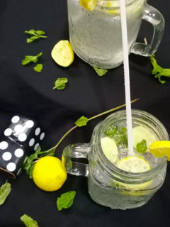 A picture of Virgin mojito.