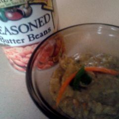 A picture of smoked oyster butterbean dip.