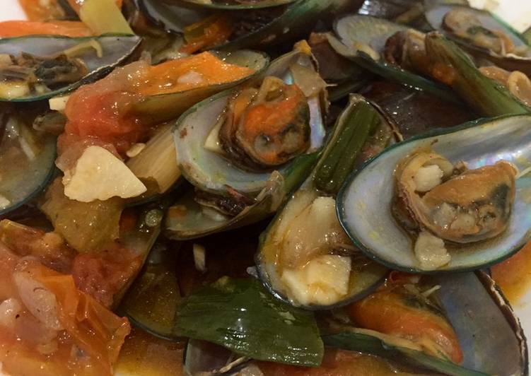 Resep Kerang Hijau Saos Padang, Enak Banget