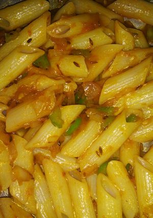 A picture of Indian style pasta.