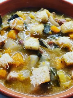 Foto di Zuppa di rape, zucca, patate e porri