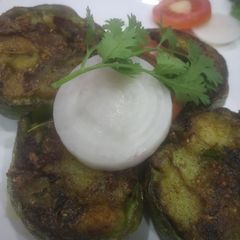 A picture of Stuffed capsicum.