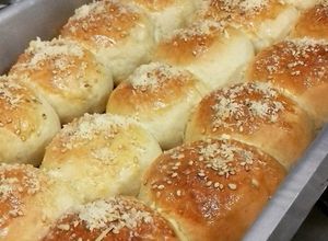 Foto de Pão de batata recheado com frango e requeijão