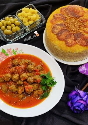 عکسی از دستور خورشت کوفته قلقلی با زرشک🥘