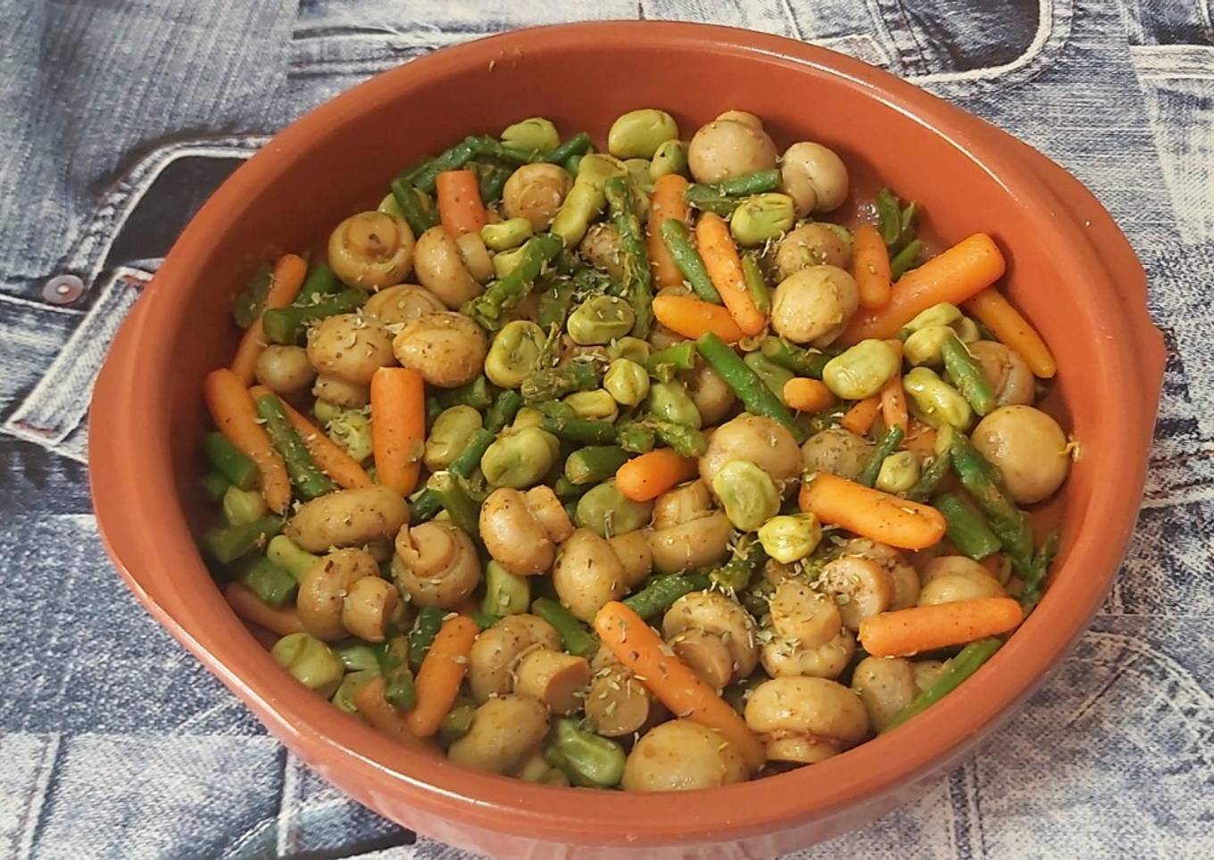 Champiñones con verduras vegano