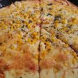 بيتزا بالجبن ☺😋🧀🍕🍕