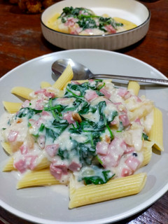 Foto resep Penne Pasta Creamy Spinach