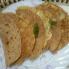 A picture of Stuffed  Egg  Paratha.
