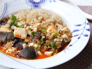麻婆皮蛋豆腐蓋飯by戀戀家