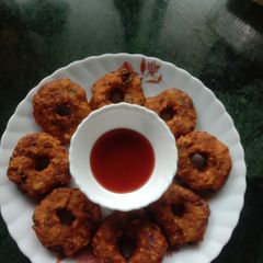 A picture of Puffed rice vada.