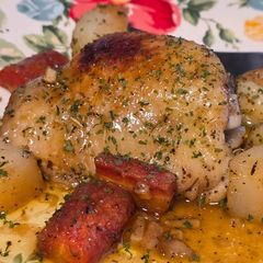 A picture of Honey garlic roasted chicken thighs.