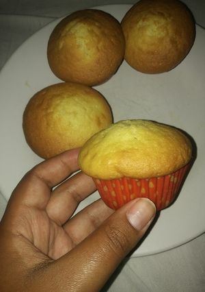 Una foto de Cupcakes de dulce de leche rellenos (de dulce de leche)