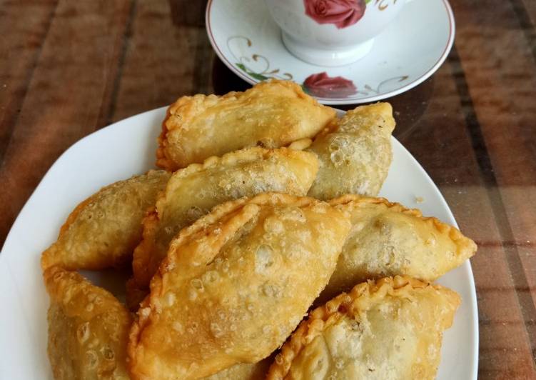 Karipap sarden kentang bumbu kari