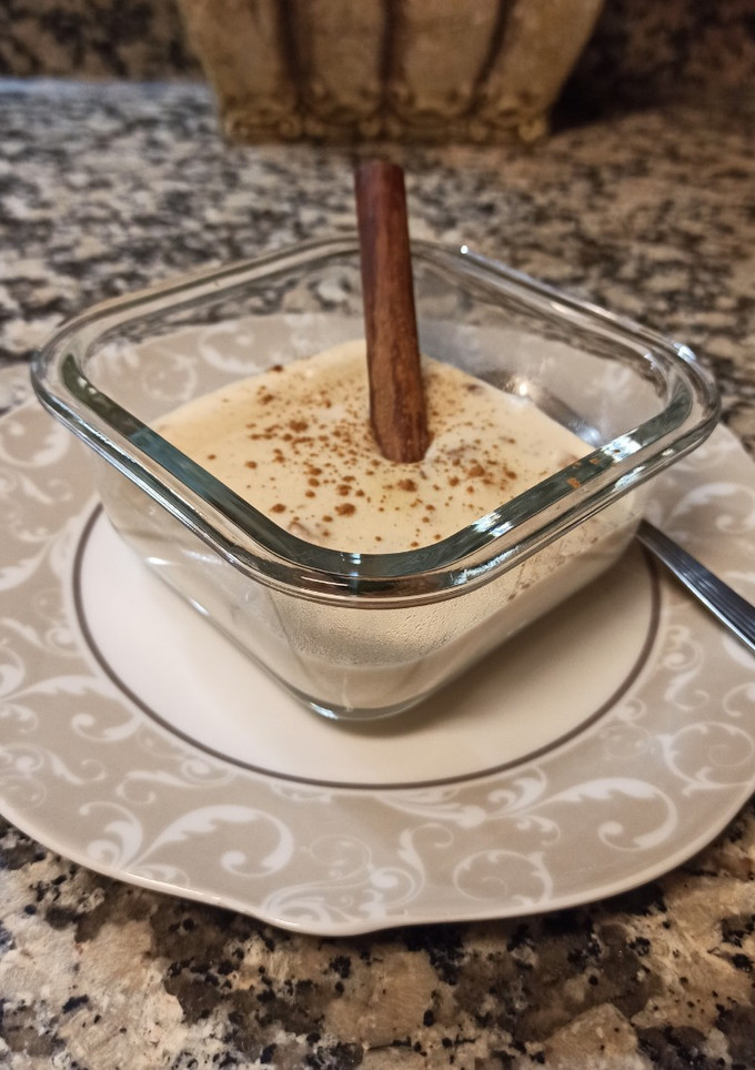 Una foto de Natillas con harina de arroz y nueces. Sin lactosa