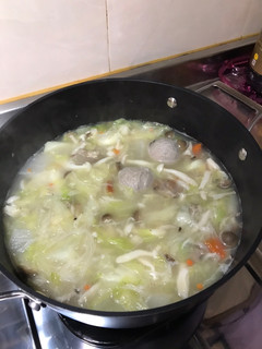 米粉湯雜燴 的食譜成品照片