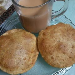 A picture of Ajwain, carrot poori.
