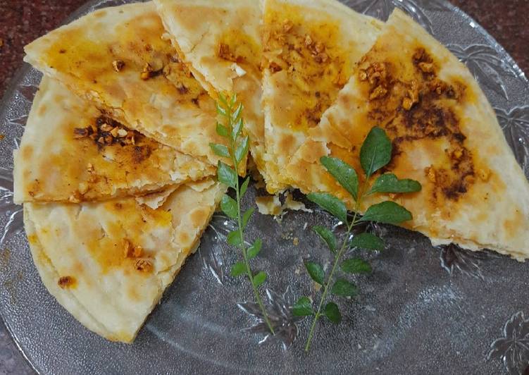 Easiest Way to Make Award-winning Garlic Pastry Paratha