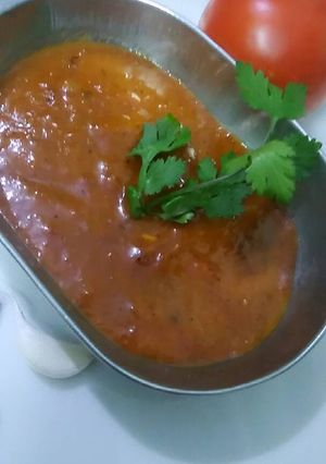 A picture of Khatti mitthi tomato chutney.