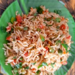 A picture of Tangy and tasty Vegetable fried rice with leftover rice.