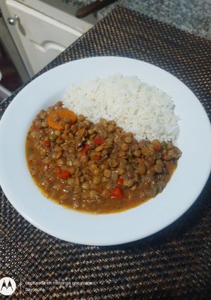 Una foto de Lentejones con Patitas de Cerdo
