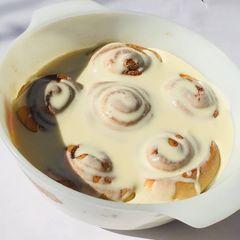 A picture of Cinnamon roll's.