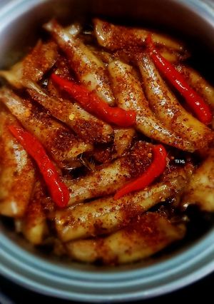 Hình của món Cá CƠM trổng kho cay.