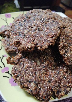 Una foto de Galletitas de harina integral y harina de lino con semillas