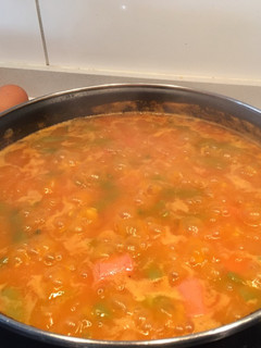 Una foto de Arroz caldoso con salchichas y verduras