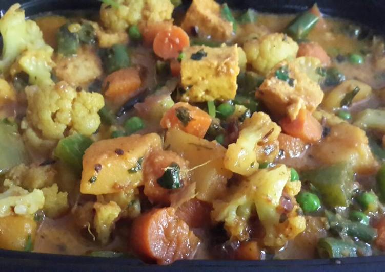 Award-winning Navaratna Korma