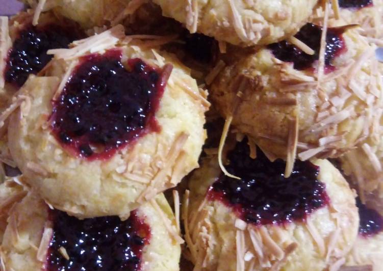Langkah Mudah untuk Menyiapkan Thumbprint Cookies Anti Gagal