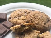 A picture of chocolate chunks