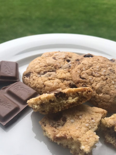 A picture of Salted Chocolate Chunk Cookies 🍪.