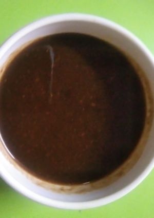 A picture of Tamarind chutney.
