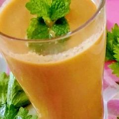 A picture of Carrot and Pomegranate juice.