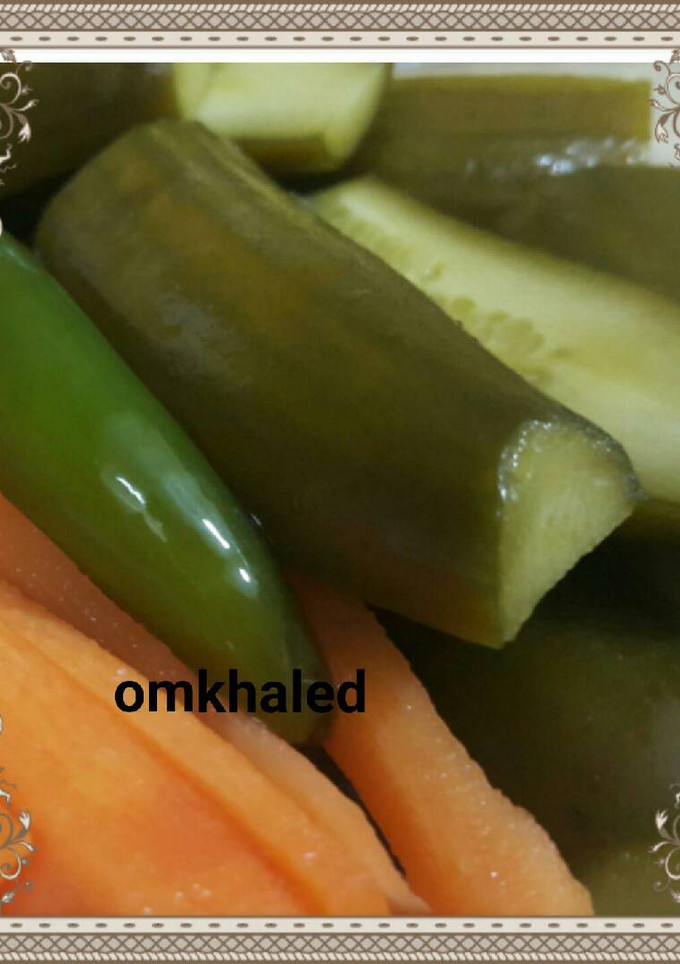 صورة لوصفة مخلل الخيار...طريقه ناجحه لجميع أنواع المخللات